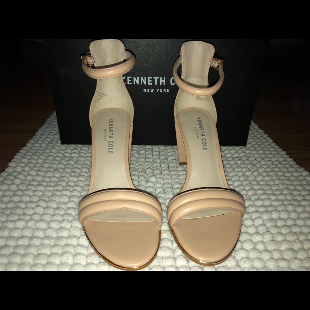 Kenneth Cole cream heels